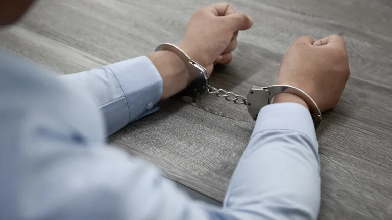 Kryzys w więzieniach: 1700 osadzonych wypuszczonych przed terminem